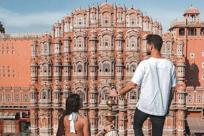2 Day Jaipur Tour for First-Time Visitors - Day one: Pink City palaces and craft