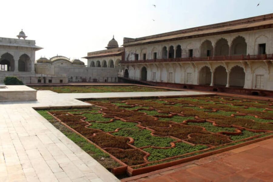 Agra fort, Baby Taj & Mehtab Bagh Express Ticket With Option - Mehtab Bagh: gardens and photo opportunities