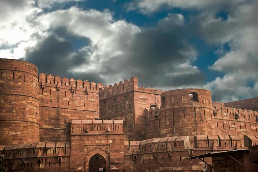 Agra Fort: Guided UNESCO Heritage Walking Tour - Starting at Amar Singh Gate