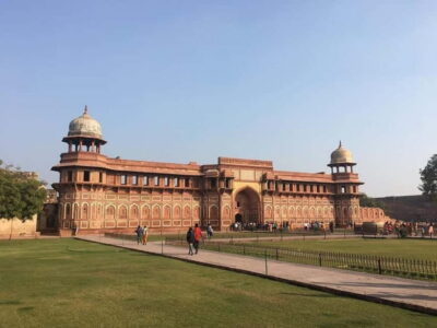 Guided City Tour Taj Mahal Agra Fort & Baby Taj by Car