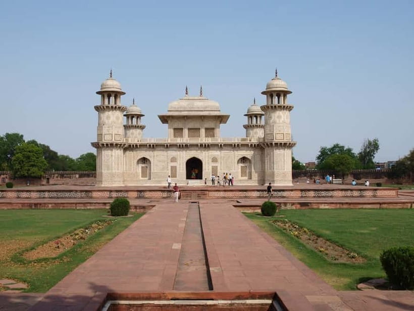 Agra: Guided City Tour Taj Mahal Agra Fort & Baby Taj by Car - Should you book this Agra tour?