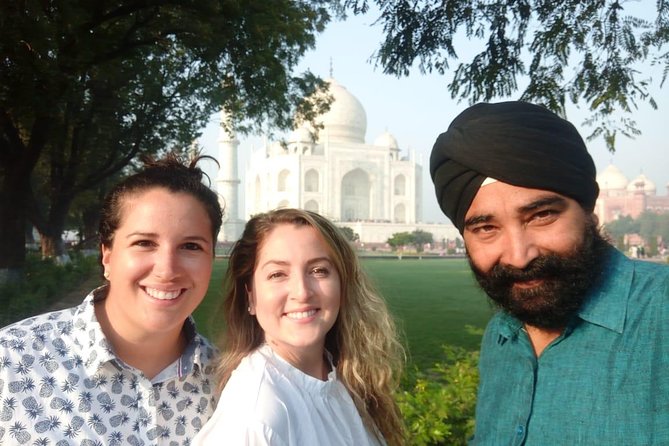 Agra Half-Day Tour of Taj Mahal and Agra Fort - What the private guide and car add