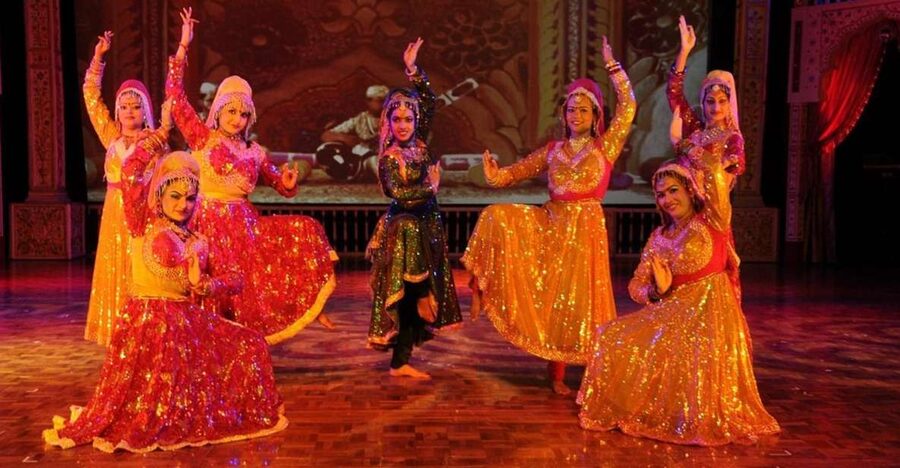 Agra: Mohabbat the Taj show tickets and agra transfers - What the 90-minute performance looks like