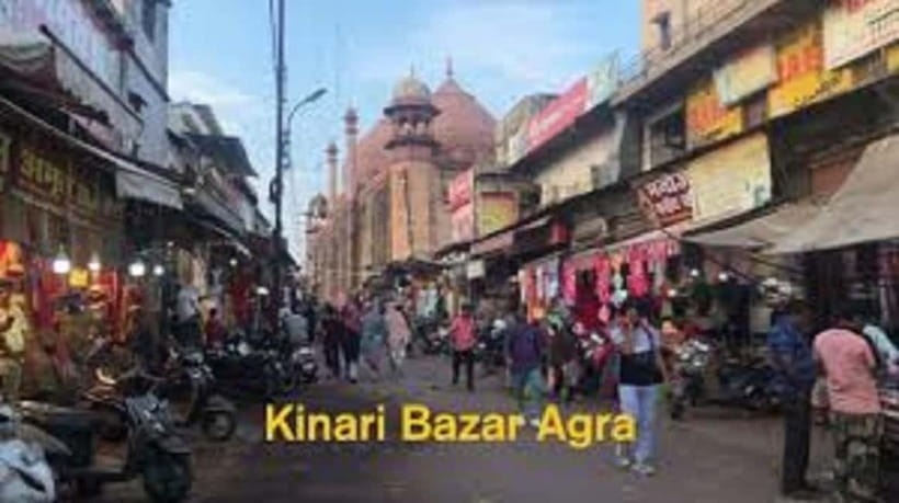 Agra : Old Bazar & Kinari Bazar Heritage Walking Tour. - Kinari Bazaar: an hour among shops and street life