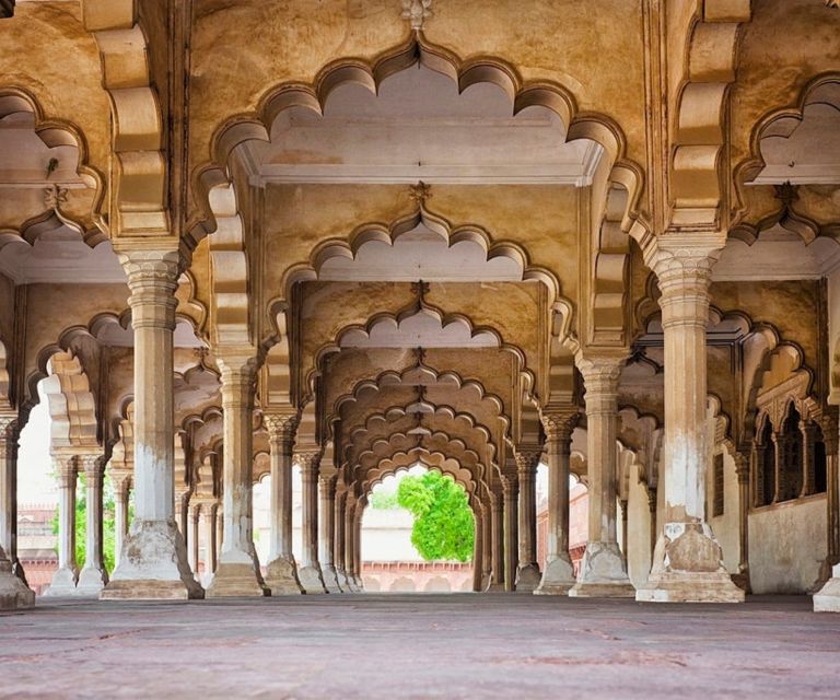 Agra: Private Taj Mahal and Agra Day Tour with Transfer - Lunch and the choice of one more view