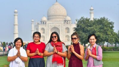 Private Taj Mahal and Agra Fort Tour with Hotel Pickup
