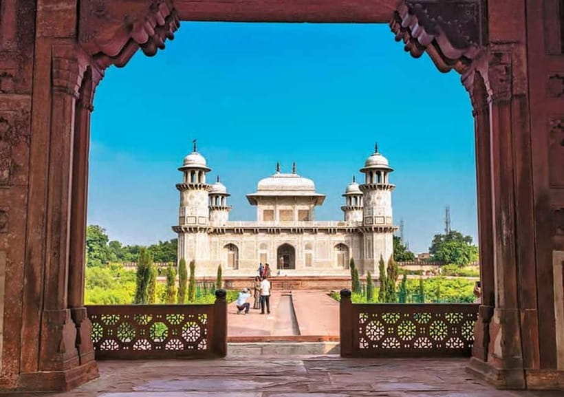 Agra: Private Tour Guide in Agra full-day - Lunch is a break, not part of the $12