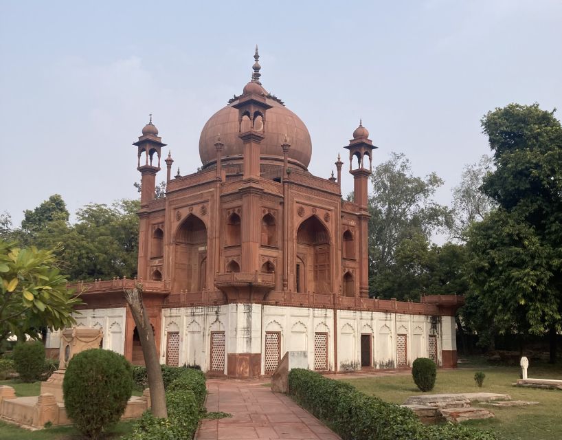 Agra: Skip-The-Line Taj Mahal & Agra Private Tour By Car - Agra Fort adds a different kind of history