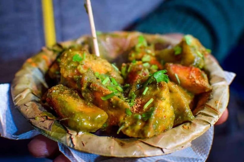 Agra: Street Food Walking Tour, Spice Market, & Tuk-tuk Ride - Old Agra Makes a Good Counterpoint to the Taj