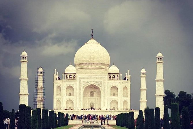 Agra: Taj Mahal and Mausoleum Guided Tour with Skip-the-Line - Skip-the-line access, with one essential ticket check