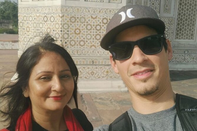 Agra Taj Mahal and Mausoleum Tour with Guide - Step inside the mausoleum