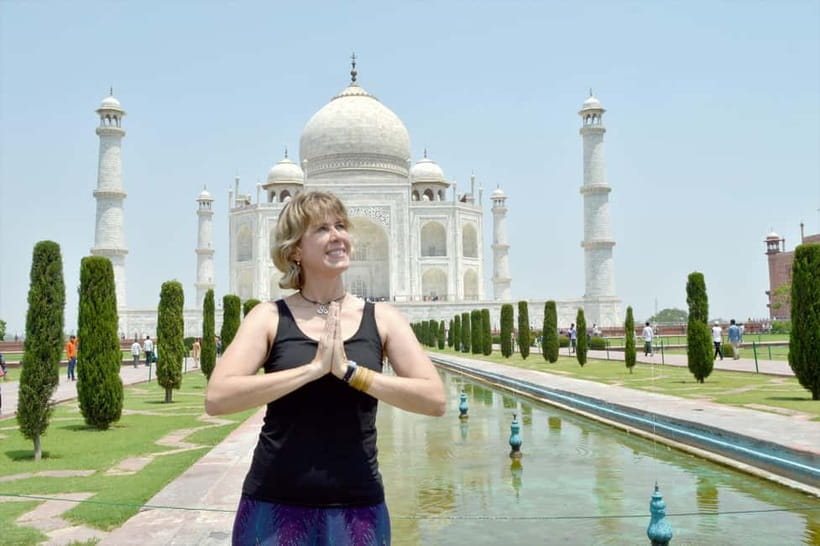 Agra: Taj Mahal Living History Private Experience - A story that makes the Taj Mahal easier to read