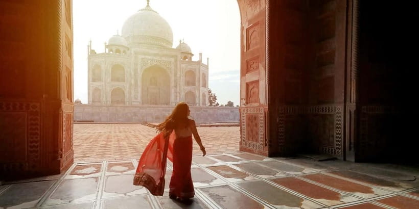 Agra: Taj Mahal Living History Private Experience - Two hours at the Taj Mahal, with time to look closer