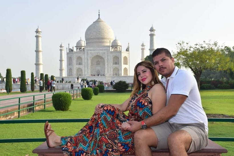 Agra: Taj Mahal & Mausoleum Skip-the-Line Tour with Options - Add Agra Fort for a fuller day