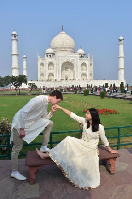 Agra:Taj Mahal Skip-The-Line Guided Tour with Breakfast - The inlay-work demonstration