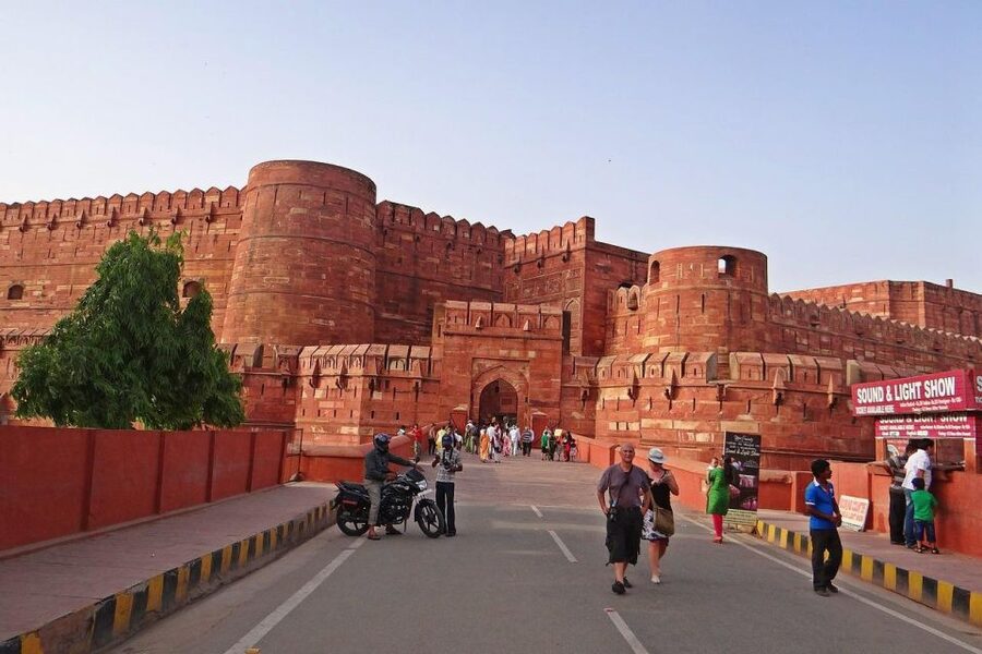 Agra: Taj Mahal Sunrise & Agra Fort Guided Tour Options - Breakfast and the difference between the options
