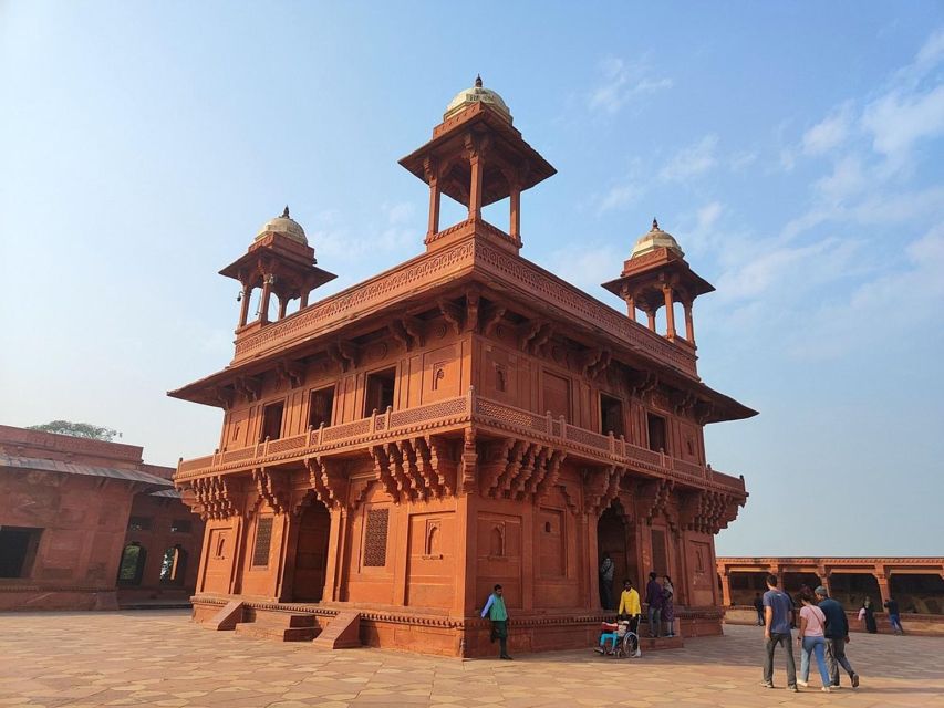Agra to/from Jaipur with Chandboari Stepwell & Sikri Visits - What $71 buys, and where the value lies