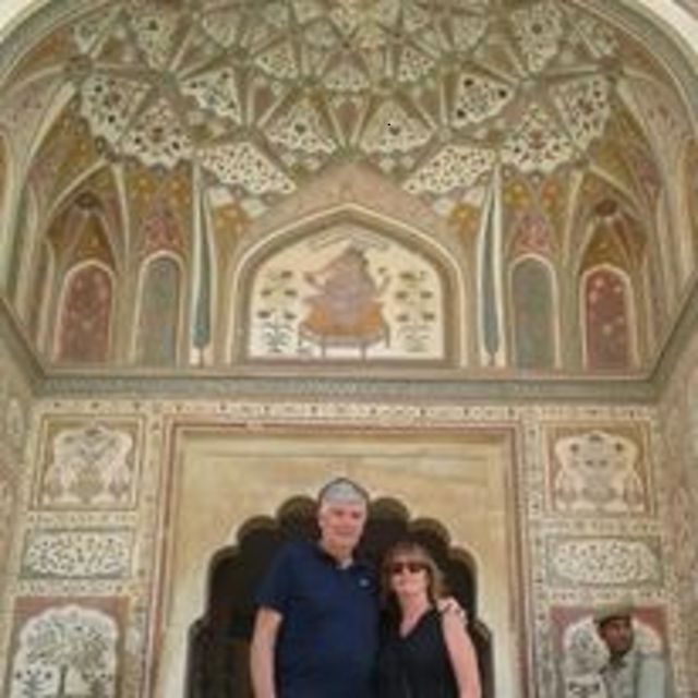 Book Govt. Approved Tour Guide for Jaipur City Tour - City Palace: set aside the longest afternoon visit