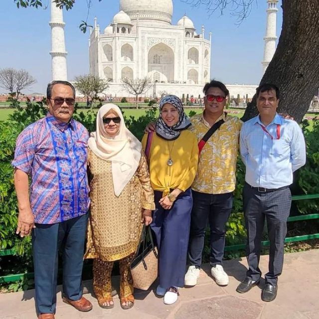 Book Govt. Approved Tour Guide For Taj Mahal & Fort - A private guide changes how you see the Taj Mahal