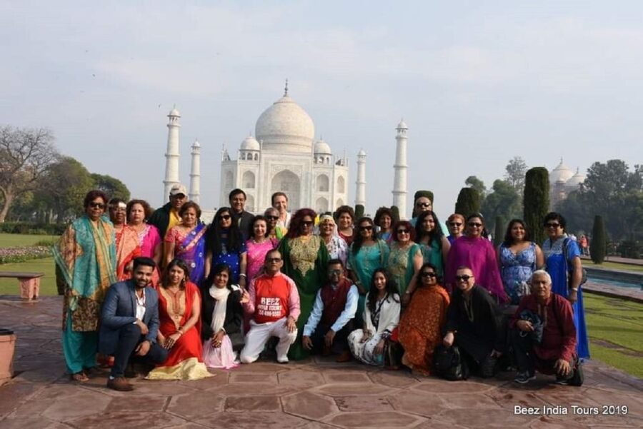 Book Govt. Approved Tour Guide For Taj Mahal & Fort - Agra Fort puts Mughal power in view