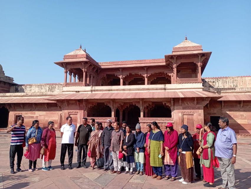 Book Official Tour Guide for Fatehpur Sikri. - The mosque and Buland Darwaza