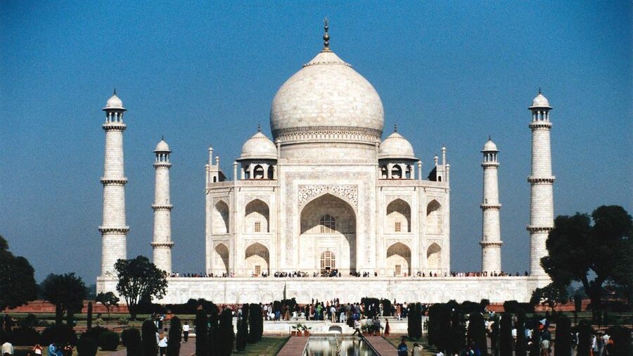 Delhi Airport to Taj Mahal 1 Day Trip - Seeing the Taj Mahal beyond the famous view