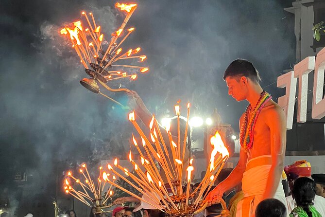 Evening Walking tour with Fire Ceremony - The Pushkar Route - Brahma Temple and the town’s rare shrine