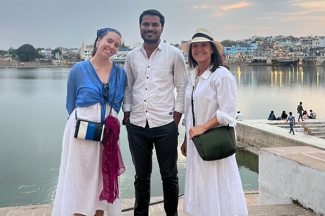 Evening Walking tour with Fire Ceremony - The Pushkar Route - Old Rangji Temple and the final stop