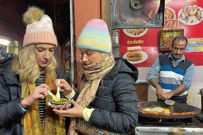 Feast on the Streets: Best Jaipur Food Tour - Hawa Mahal: a landmark at street level