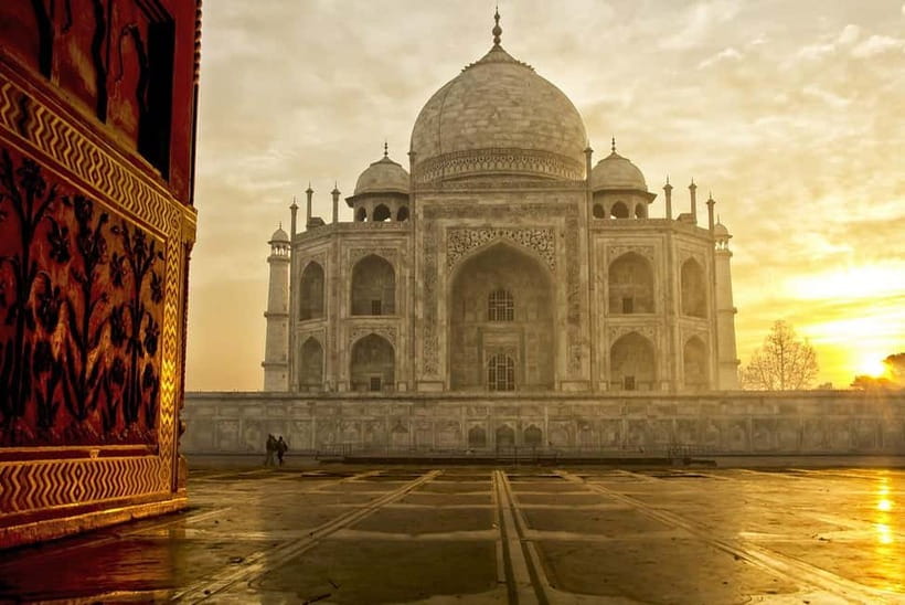 From Agra: Half Day Sunrise Tour of Taj Mahal with Agra Fort - The Taj Mahal before the day gets busy