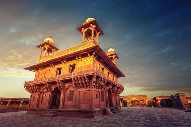 From Agra: Private Fatehpur Sikri Tour sightseeing All Inclusive - Courtyards, palaces, and the mosque