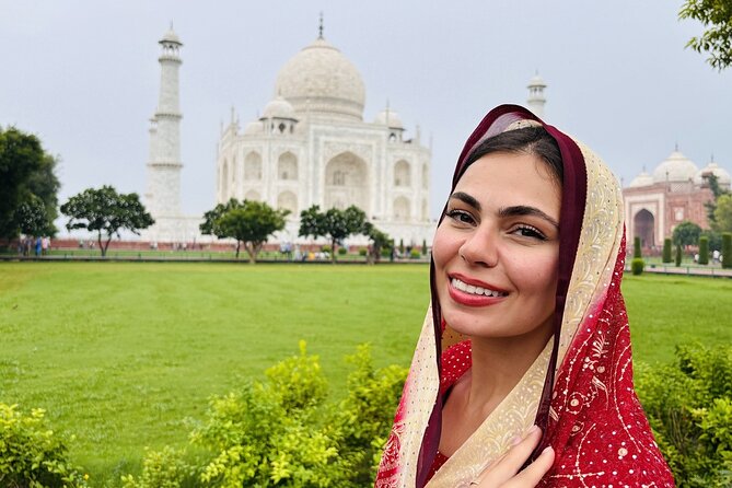 From Agra - Taj Mahal, Agra Fort and More - What to know about the elephant center and shopping stop