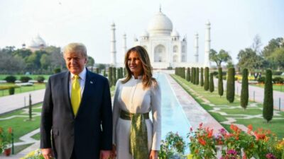 Deluxe Taj Mahal and Agra tour with Luxury Cars