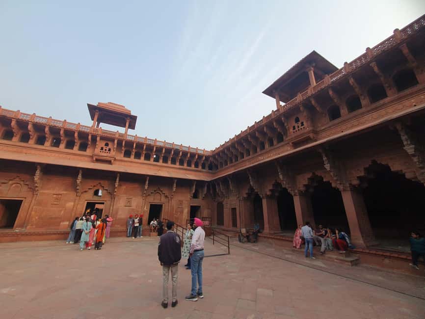 From Delhi: Deluxe Taj Mahal and Agra tour with Luxury Cars - Should you book this tour?