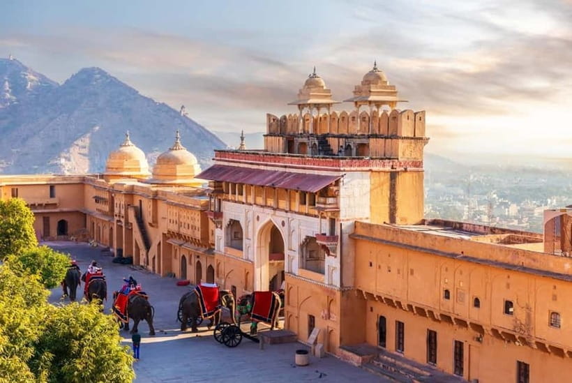 From Delhi: Private Full-Day Jaipur Highlights Tour - At a glance