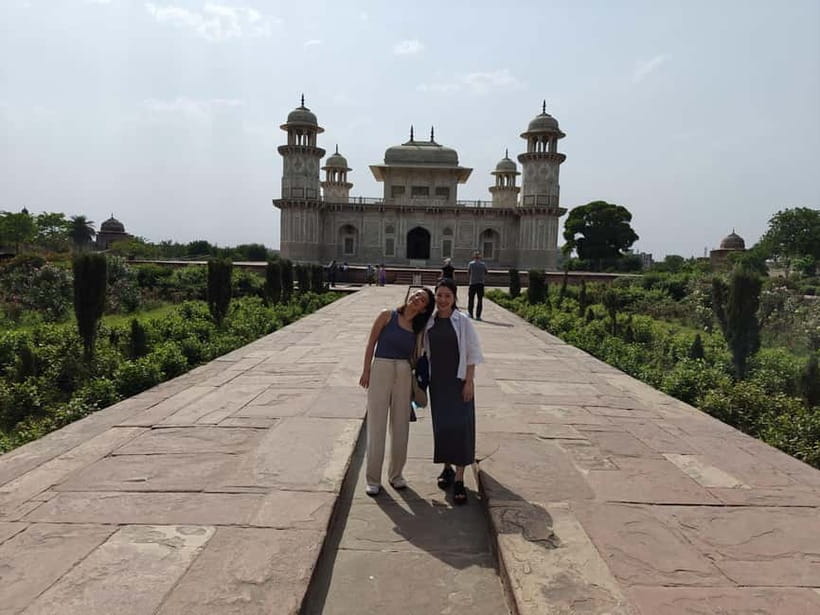 From Delhi: Private Layover Taj Mahal Day Tour By Car - Agra Fort Adds a Different Chapter