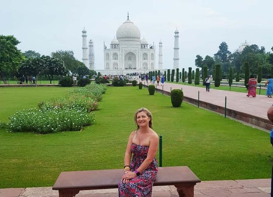 From Delhi: Same Day Taj Mahal Trip By India's Fastest Train - Dress, timing, and small details to settle