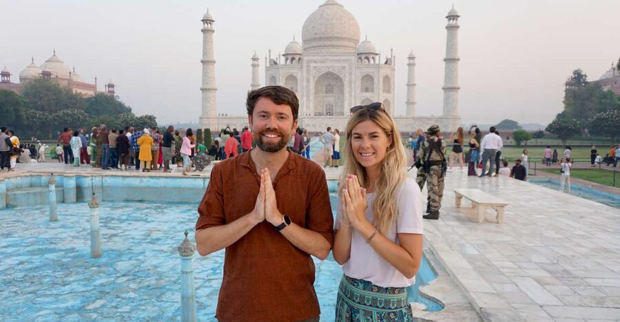 From Delhi: Taj Mahal & Agra Private Day Trip with Transfers - A hotel meal and a needed pause
