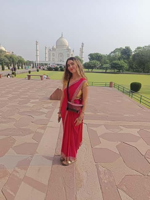 From Delhi: Taj Mahal & Agra Private Day Trip with Transfers - Agra Fort and the power behind the marble
