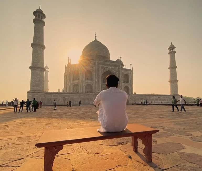 From Delhi: Taj Mahal Sunrise , Agra Fort & Baby Taj Tour - A private ride makes the long day easier