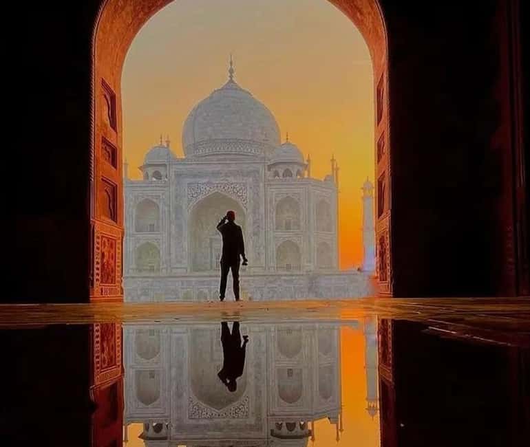 From Delhi: Taj Mahal Sunrise , Agra Fort & Baby Taj Tour - Agra Fort adds a second chapter