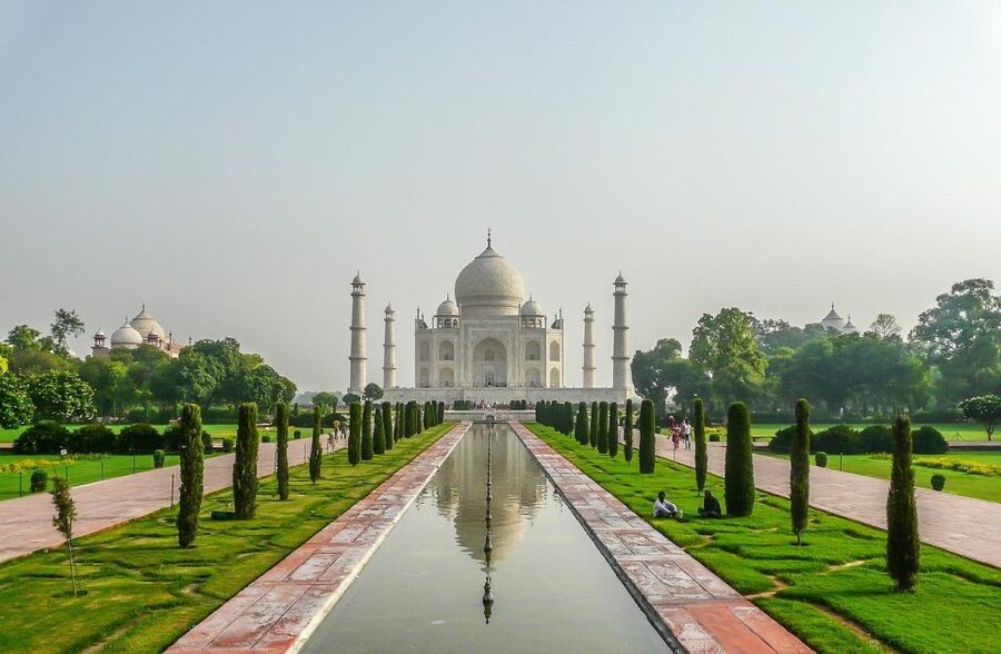 From Delhi: Taj Mahal Sunrise & Agra Fort Guided Day Trip - Key points before you book
