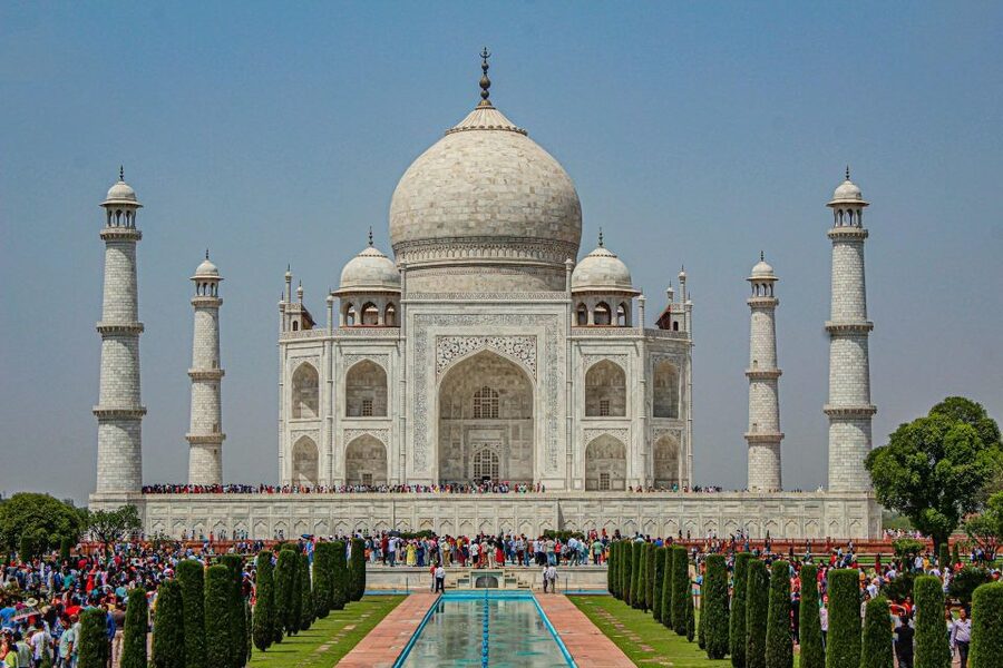 From Delhi: Taj Mahal Sunrise & Agra Fort Guided Day Trip - Breakfast in Agra, then Mughal-era rooms and walls