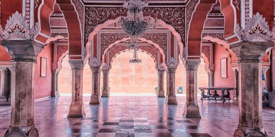 From Jaipur: Private Amber Fort, Jal Mahal and More Car Tour - Hawa Mahal: a final look at Jaipur’s famous façade