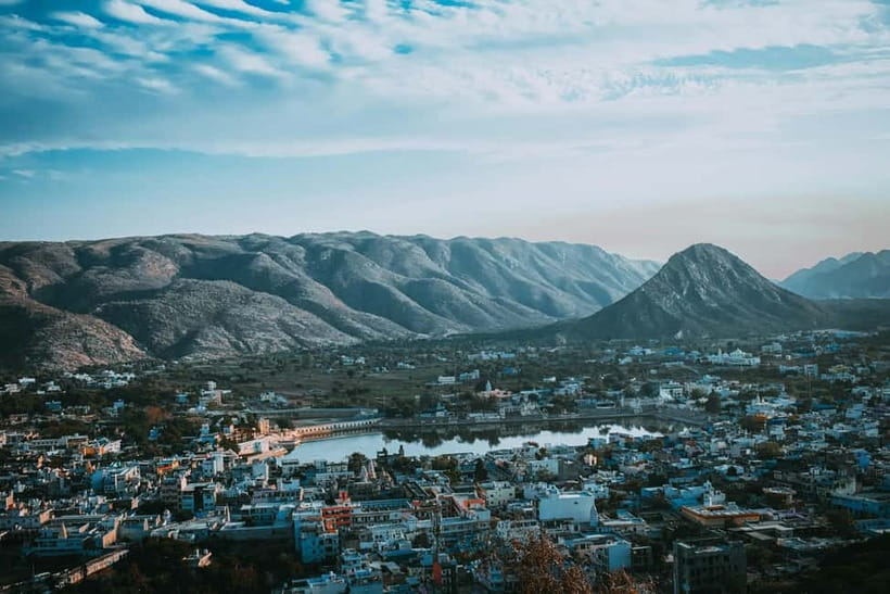 From Jaipur: Pushkar and Ajmer Private Day Trip - Leaving Jaipur in a private car