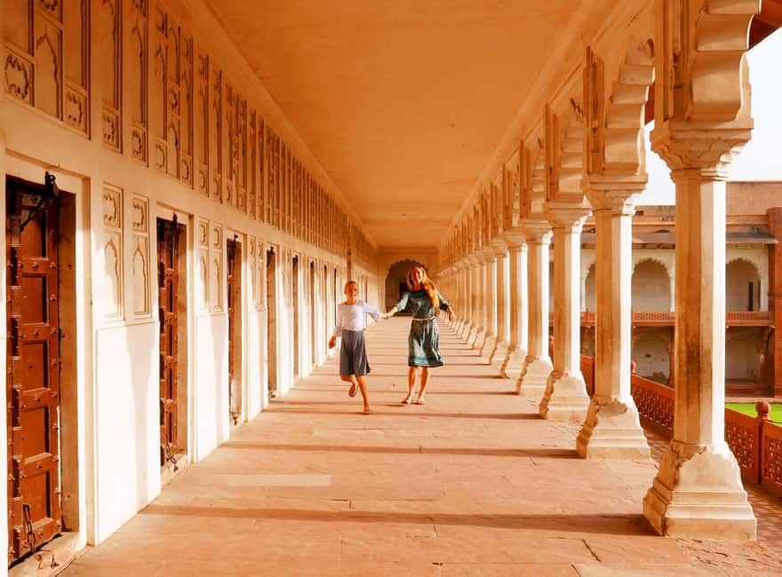 From Jaipur: Same Day Taj Mahal Tour with Fatehpur Sikri - Who should book this day trip?