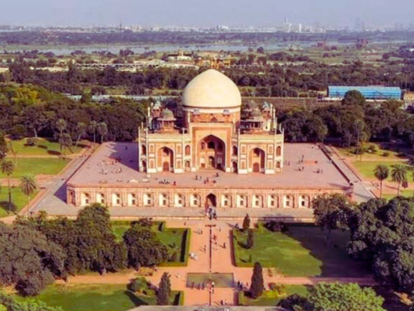From Jaipur: Taj Mahal, Agra Fort, Baby Taj Day Trip by Car - FAQ