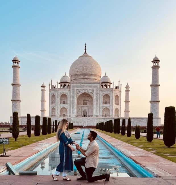 From Jaipur: Taj Mahal & Agra Private Guided Day Tour - Agra Fort brings a different kind of grandeur