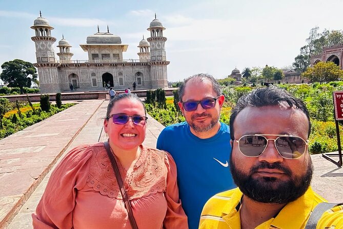 From Jaipur: Taj Mahal & Agra Tour with Transfer to Delhi by Car - Lunch between the monuments