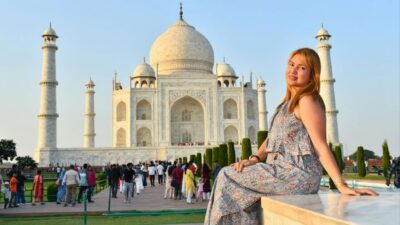 Taj Mahal Guided and Agra Tour By Car